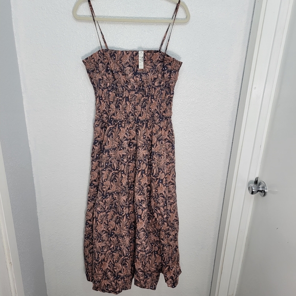 Madewell Smocked Bubble-Hem Midi Dress in Paisley NV466 - Picture 4 of 12